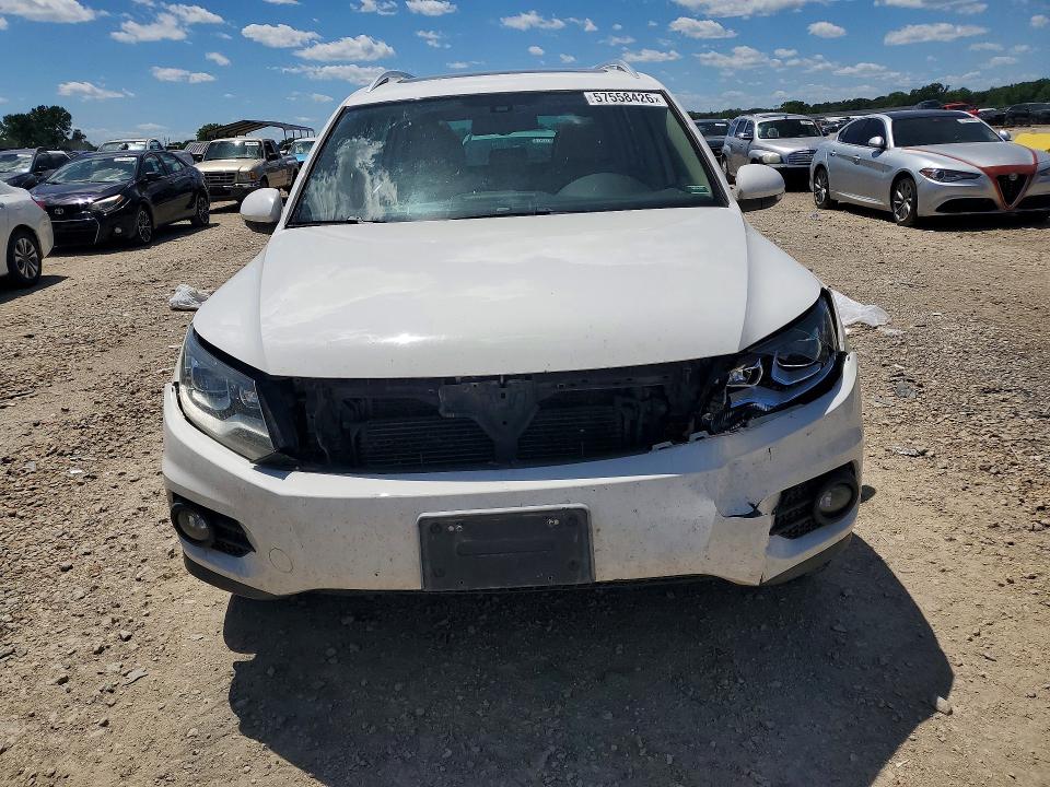 57558426 :رقم المزاد ، WVGAV7AX8CW546486 vin ، 2012 Volkswagen Tiguan مزاد بيع