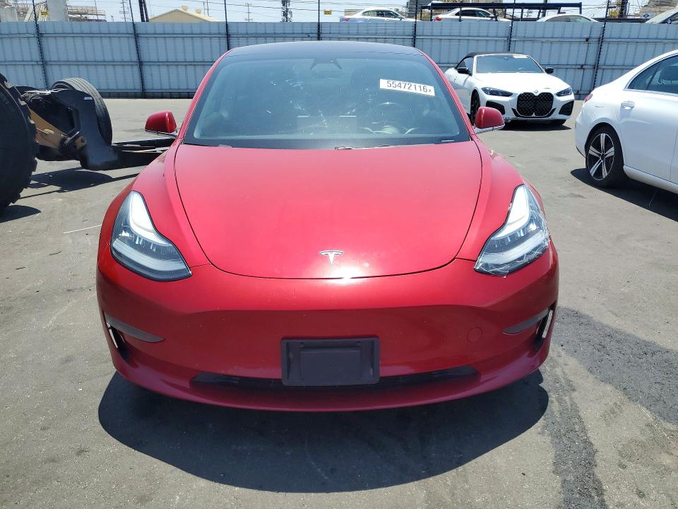 55472116 :رقم المزاد ، 5YJ3E1EB9JF104679 vin ، 2018 Tesla Model 3 مزاد بيع