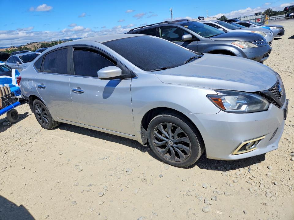56700766 :رقم المزاد ، 3N1AB7AP9HY362500 vin ، 2017 Nissan Sentra مزاد بيع