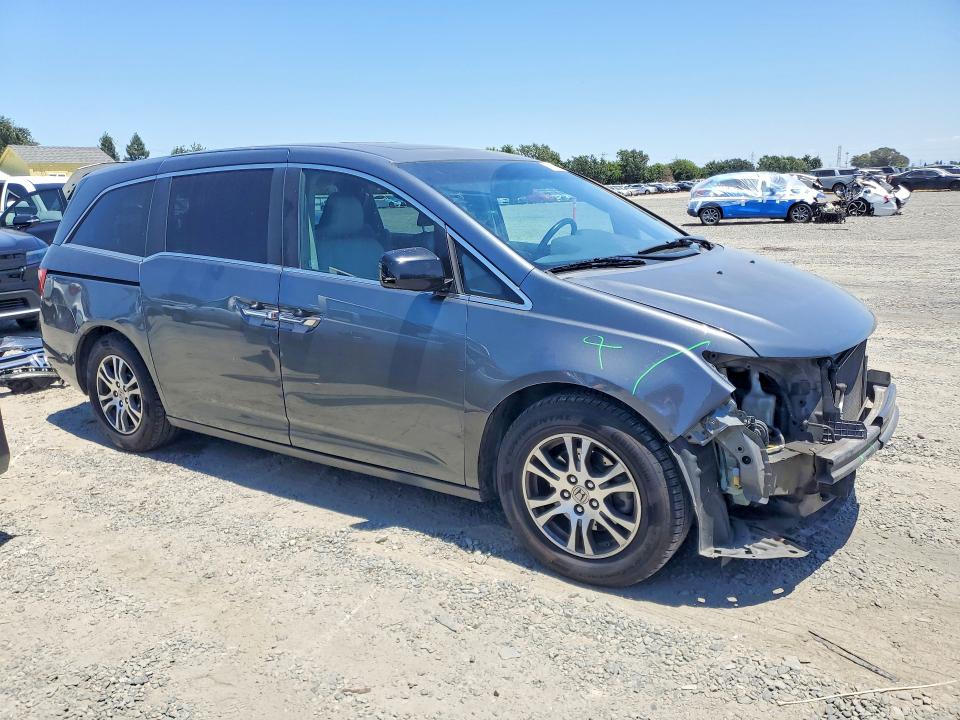 57872226 :رقم المزاد ، 5FNRL5H68BB027357 vin ، 2011 Honda Odyssey مزاد بيع