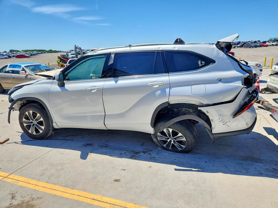 Продаж на аукціоні авто 2022 Toyota Highlander, vin: 5TDHZRBH2NS214590, номер лоту: 56063316
