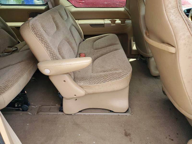57734186 :رقم المزاد ، 2P4FP25B6WR842010 vin ، 1998 Plymouth Voyager مزاد بيع