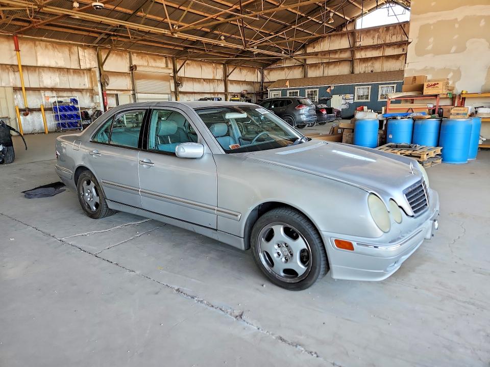 Aukcja sprzedaży 2000 Mercedes-benz E, vin: WDBJF83J4YX035860, numer aukcji: 59035456