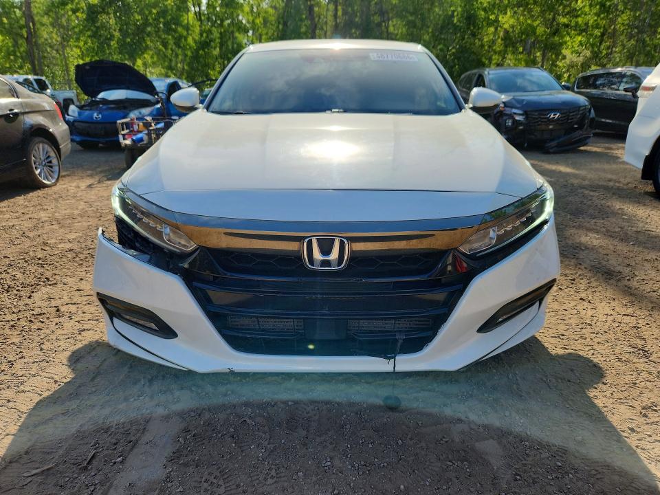 2019 Honda Accord მანქანა იყიდება აუქციონზე, vin: 1HGCV1F33KA800067, აუქციონის ნომერი: 48770686