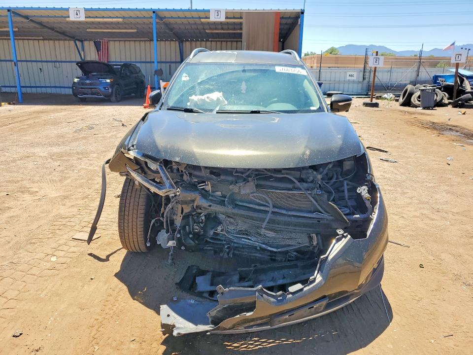 2015 Nissan Rogue მანქანა იყიდება აუქციონზე, vin: 5N1AT2MV2FC852558, აუქციონის ნომერი: 57603756