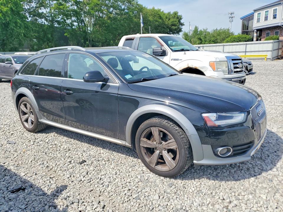 Продаж на аукціоні авто 2016 Audi A4 Allroad, vin: WA1UFAFL5GA006401, номер лоту: 55710656