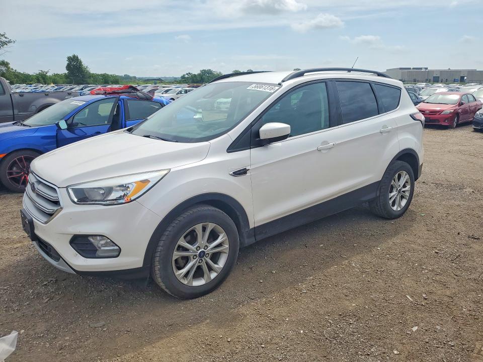 56861316 :رقم المزاد ، 1FMCU0GD8JUC19062 vin ، 2018 Ford Escape مزاد بيع