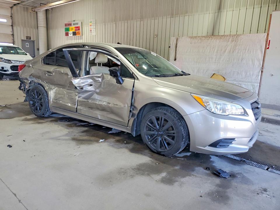 55688526 :رقم المزاد ، 4S3BNAA69F3061146 vin ، 2015 Subaru Legacy مزاد بيع