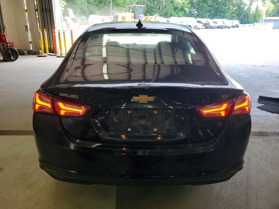 57186956 :رقم المزاد ، 1G1ZD5STXNF136021 vin ، 2022 Chevrolet Malibu مزاد بيع
