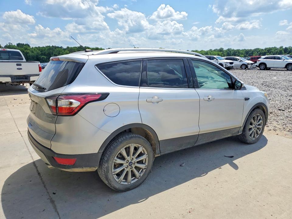 Продажа на аукционе авто 2017 Ford Escape, vin: 1FMCU0JD8HUE97396, номер лота: 55978996