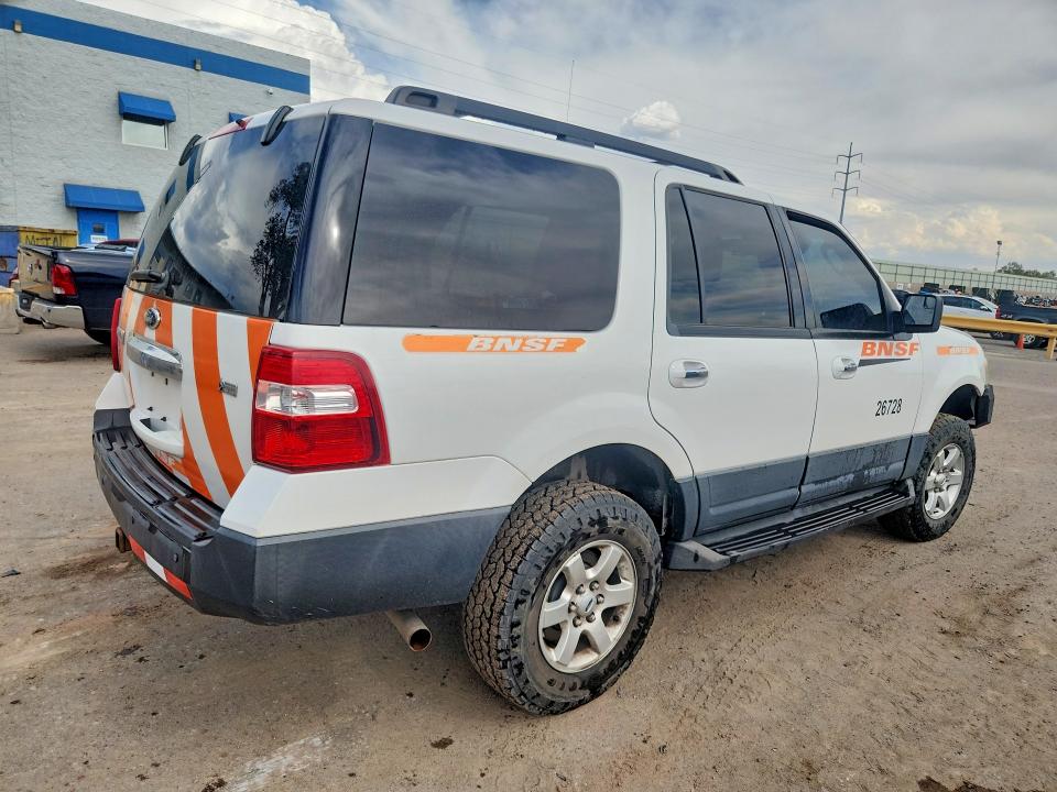 2013 Ford Expedition მანქანა იყიდება აუქციონზე, vin: 1FMJU1G52DEF49221, აუქციონის ნომერი: 56814846