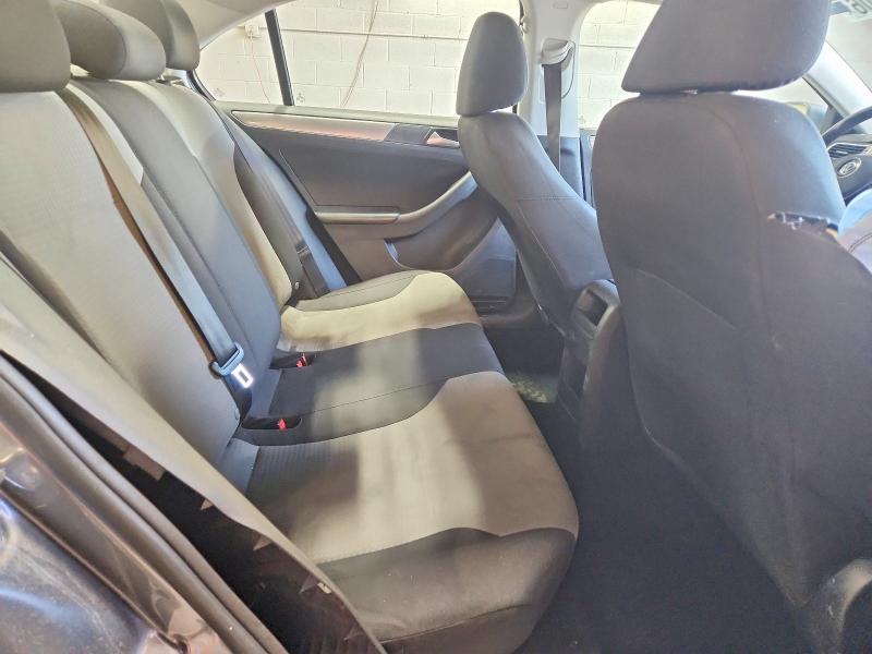 56314806 :رقم المزاد ، 3VW2B7AJ7HM365851 vin ، 2017 Volkswagen Jetta مزاد بيع