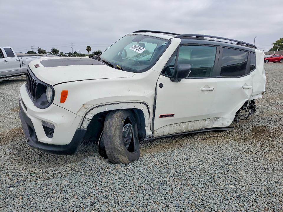 2016 Jeep Renegade მანქანა იყიდება აუქციონზე, vin: ZACCJBCT4GPC78576, აუქციონის ნომერი: 56073656