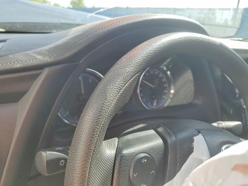 55301586 :رقم المزاد ، 2T1BURHEXJC056486 vin ، 2018 Toyota Corolla مزاد بيع