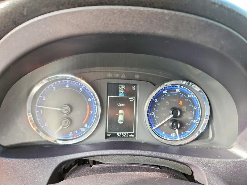 55466296 :رقم المزاد ، 2T1BURHE1JC996790 vin ، 2018 Toyota Corolla مزاد بيع