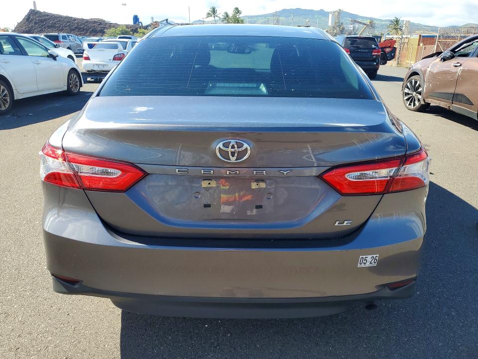 57629506 :رقم المزاد ، 4T1L11AK3LU902182 vin ، 2020 Toyota Camry مزاد بيع