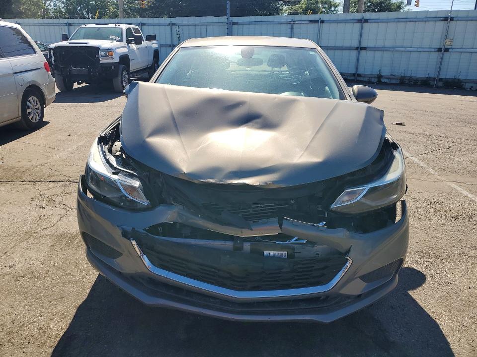 Продажа на аукционе авто 2018 Chevrolet Cruze, vin: 1G1BE5SM3J7200363, номер лота: 54981056