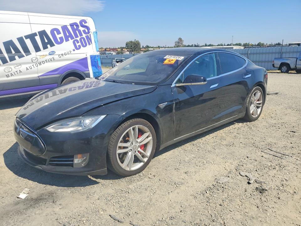 57870326 :رقم المزاد ، 5YJSA1H16EFP47507 vin ، 2014 Tesla Model S مزاد بيع