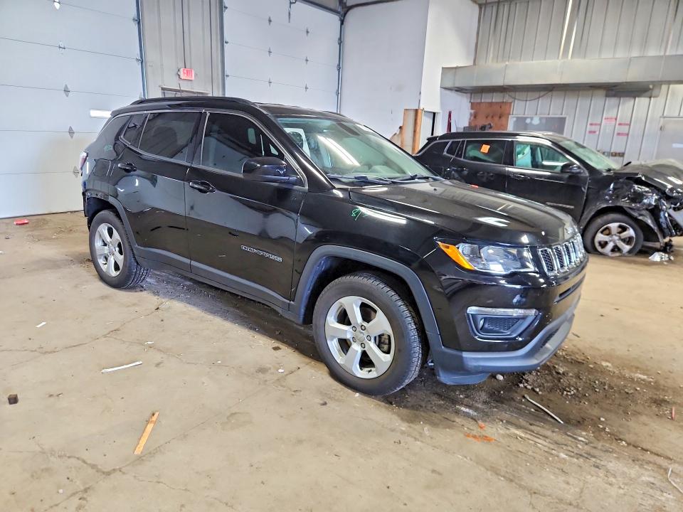 2018 Jeep Compass მანქანა იყიდება აუქციონზე, vin: 3C4NJCBB5JT272664, აუქციონის ნომერი: 58042286