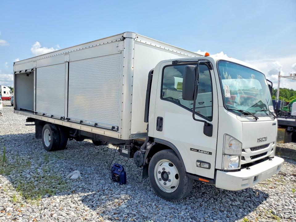 58421016 :رقم المزاد ، 54DE5W1L8NSR00042 vin ، 2022 Isuzu Nrr مزاد بيع