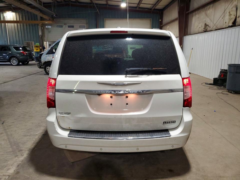 Продажа на аукционе авто 2014 Chrysler Town & Country, vin: 2C4RC1CG4ER201572, номер лота: 55888136