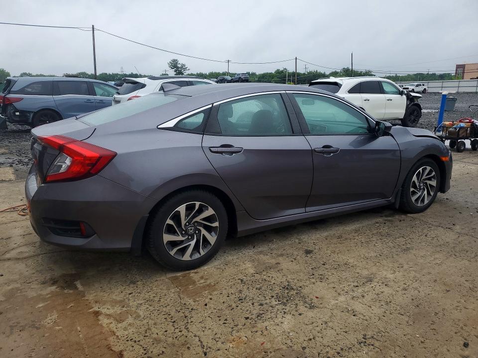 Продажа на аукционе авто 2018 Honda Civic, vin: 19XFC2F72JE041255, номер лота: 58184946