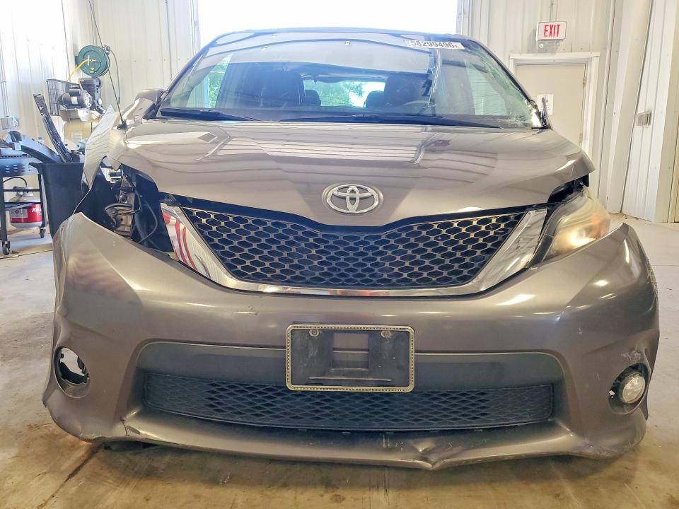 Aukcja sprzedaży 2014 Toyota Sienna, vin: 5TDXK3DC9ES466674, numer aukcji: 58299496