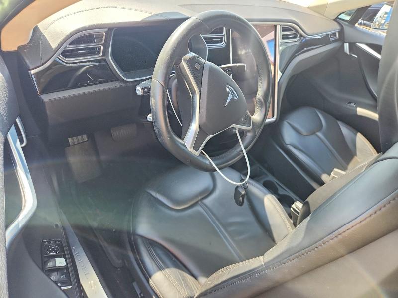 2015 Tesla Model S მანქანა იყიდება აუქციონზე, vin: 5YJSA1H18FF080201, აუქციონის ნომერი: 56804136