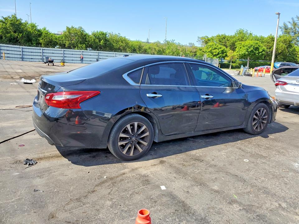 Продажа на аукционе авто 2018 Nissan Altima, vin: 1N4AL3AP0JC250045, номер лота: 55402166