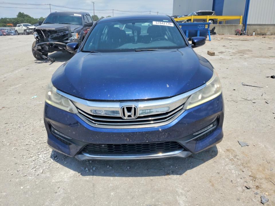 2017 Honda Accord მანქანა იყიდება აუქციონზე, vin: 1HGCR2F50HA016675, აუქციონის ნომერი: 57842176
