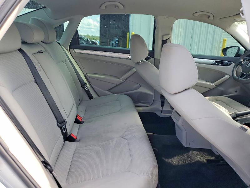 2017 Volkswagen Passat მანქანა იყიდება აუქციონზე, vin: 1VWAT7A38HC058765, აუქციონის ნომერი: 57919346