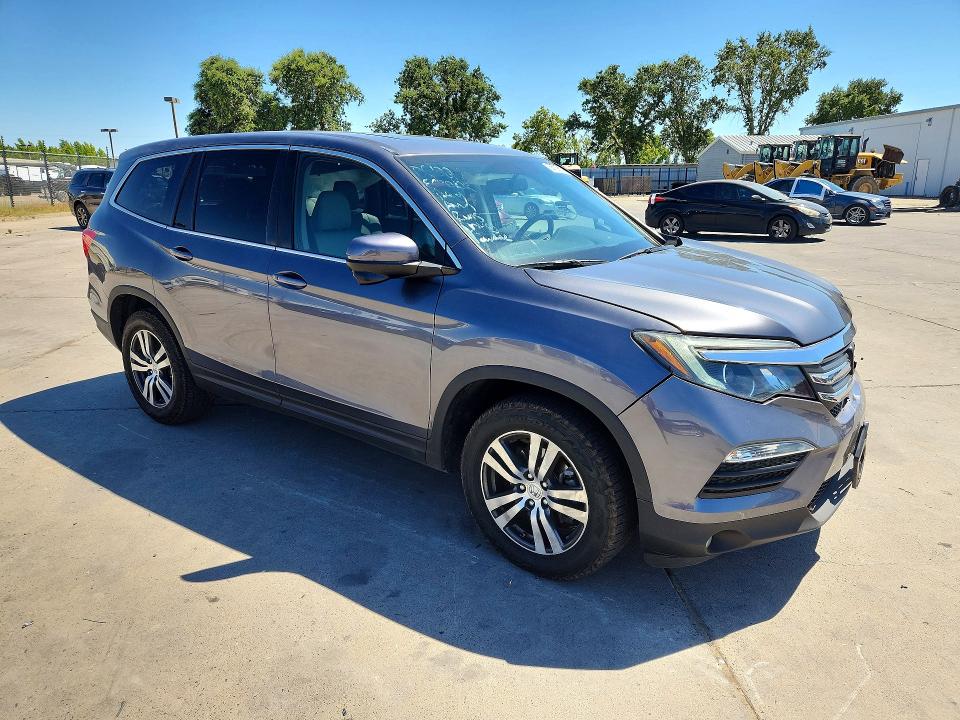 Продаж на аукціоні авто 2017 Honda Pilot, vin: 5FNYF5H59HB000994, номер лоту: 58709816