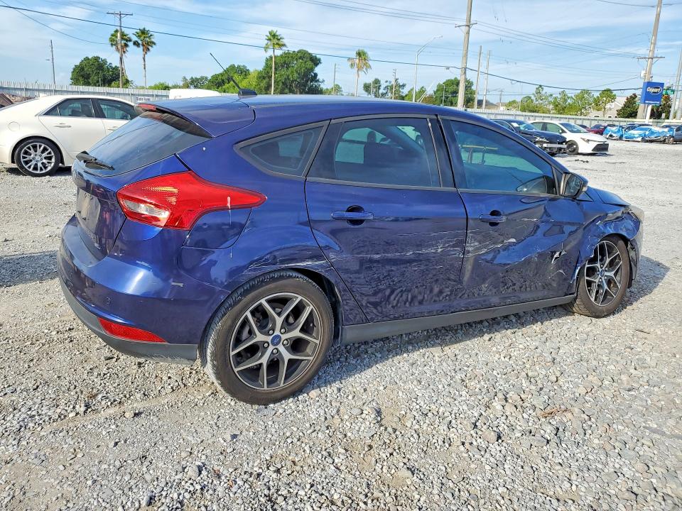 Auction sale of the 2017 Ford Focus, vin: 1FADP3M21HL302150, lot number: 57954126