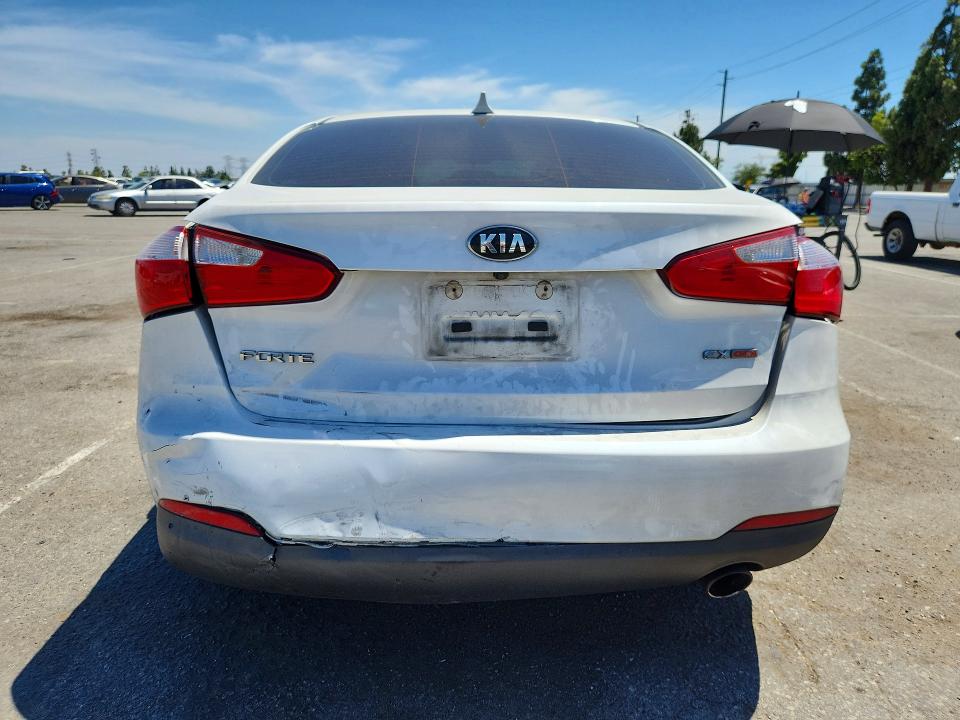 Продажа на аукционе авто 2016 Kia Forte, vin: KNAFX4A84G5589825, номер лота: 57200776