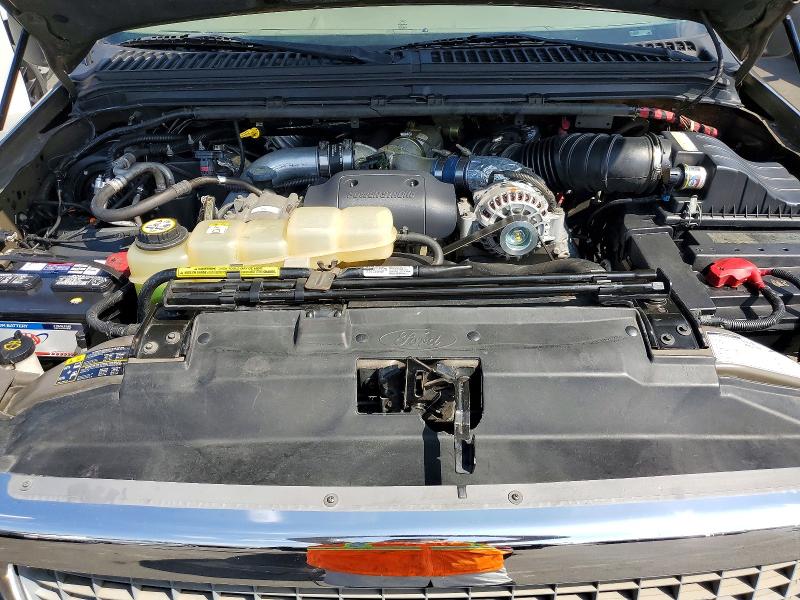 59336306 :رقم المزاد ، 1FMSU43F02EA77747 vin ، 2002 Ford Excursion مزاد بيع