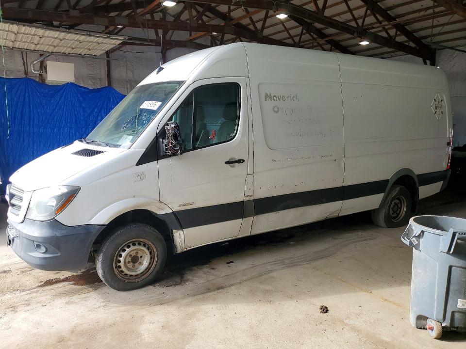 Продажа на аукционе авто 2015 Mercedes Benz Sprinter, vin: WD3PF4DC9FP138106, номер лота: 57469386