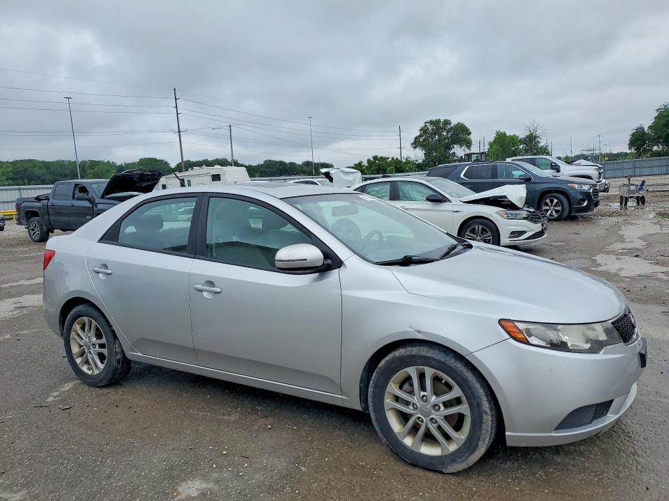 2011 Kia Forte მანქანა იყიდება აუქციონზე, vin: KNAFU4A21B5414154, აუქციონის ნომერი: 56133626