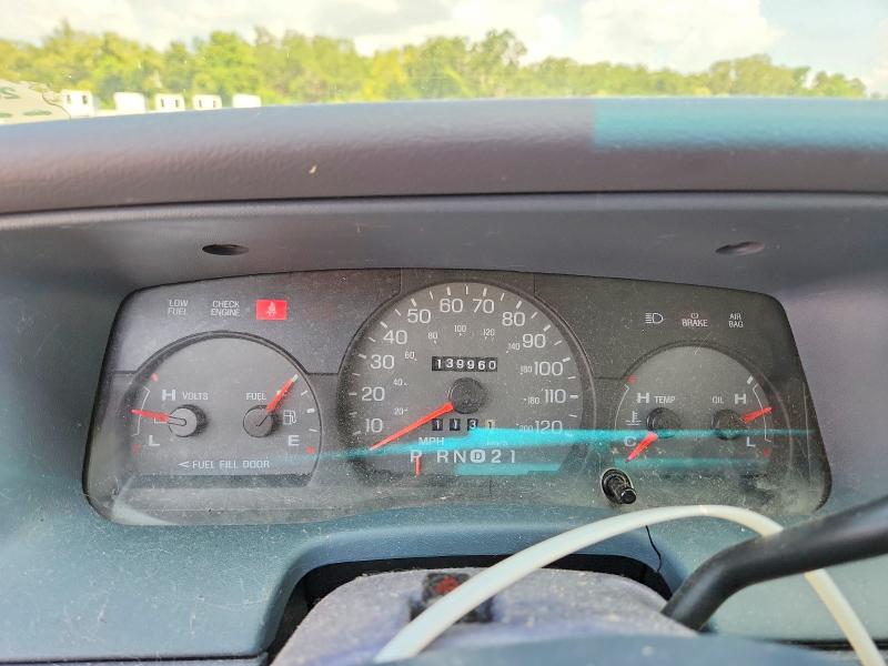 2001 Mercury Grand Marquis მანქანა იყიდება აუქციონზე, vin: 2MEFM75W91X639080, აუქციონის ნომერი: 58384166