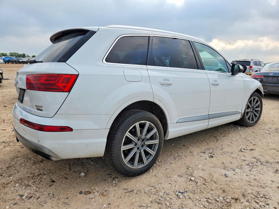 58425316 :رقم المزاد ، WA1VAAF75JD018284 vin ، 2018 Audi Q7 مزاد بيع