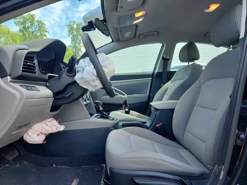 57542586 :رقم المزاد ، 5NPD84LF8KH445996 vin ، 2019 Hyundai Elantra مزاد بيع