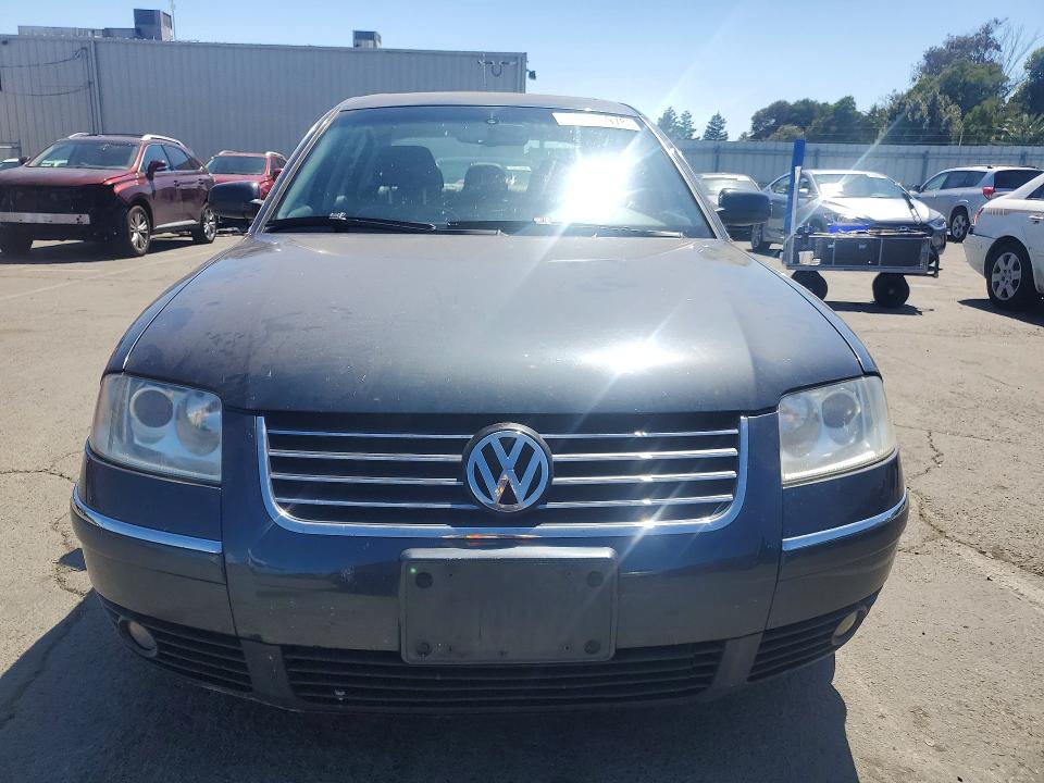 58965976 :رقم المزاد ، WVWTH63B53P185065 vin ، 2003 Volkswagen Passat مزاد بيع