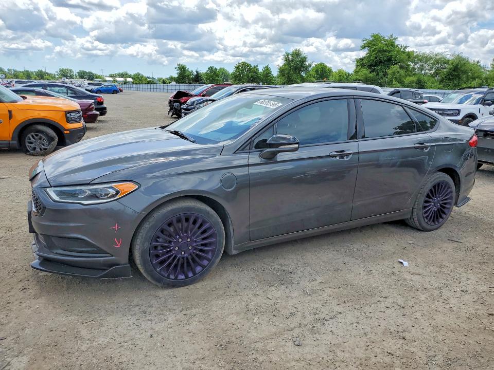 58285196 :رقم المزاد ، 3FA6P0PU3JR258325 vin ، 2018 Ford Fusion مزاد بيع