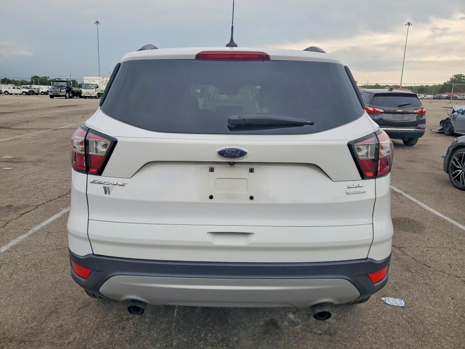 2018 Ford Escape მანქანა იყიდება აუქციონზე, vin: 1FMCU0HD8JUD48854, აუქციონის ნომერი: 58335276