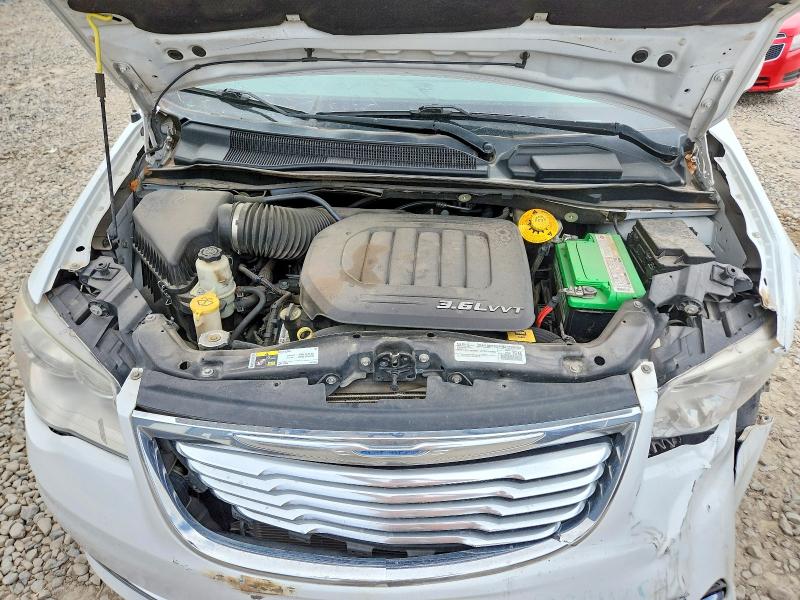 56145536 :رقم المزاد ، 2C4RC1BG8FR751490 vin ، 2015 Chrysler Town & Country مزاد بيع