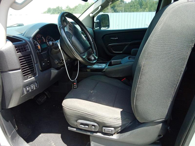 2015 Nissan Titan მანქანა იყიდება აუქციონზე, vin: 1N6BA0EC3FN513101, აუქციონის ნომერი: 57854006