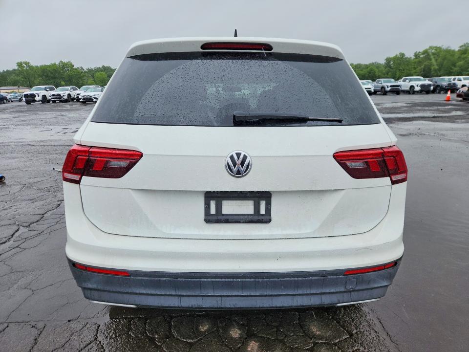Продажа на аукционе авто 2020 Volkswagen Tiguan, vin: 3VV0B7AX3LM117301, номер лота: 58049096