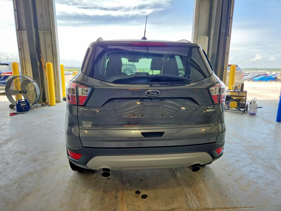 2017 Ford Escape მანქანა იყიდება აუქციონზე, vin: 1FMCU9GD4HUE40947, აუქციონის ნომერი: 55370376