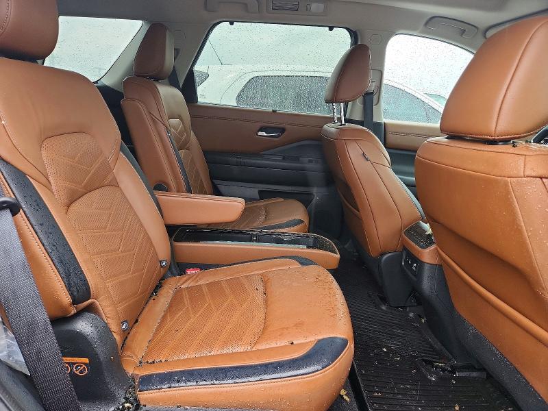 57917016 :رقم المزاد ، 5N1DR3DK8NC201702 vin ، 2022 Nissan Pathfinder مزاد بيع