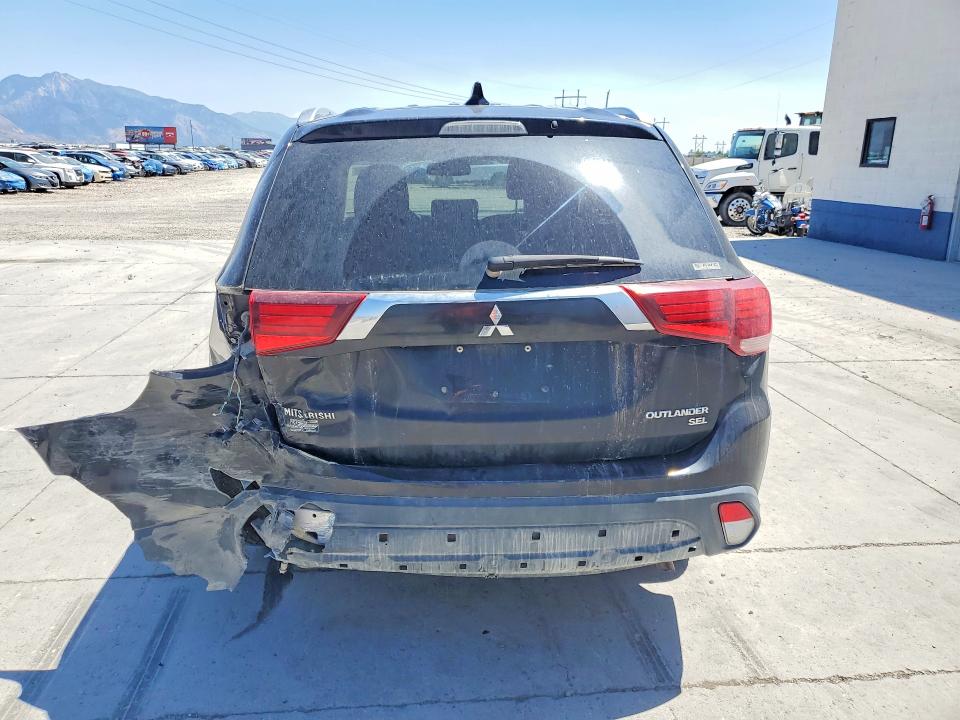 Продажа на аукционе авто 2019 Mitsubishi Outlander, vin: JA4AZ3A37KZ024020, номер лота: 58282356