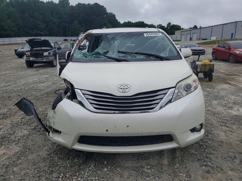 56449366 :رقم المزاد ، 5TDYK3DCXFS570497 vin ، 2015 Toyota Sienna مزاد بيع